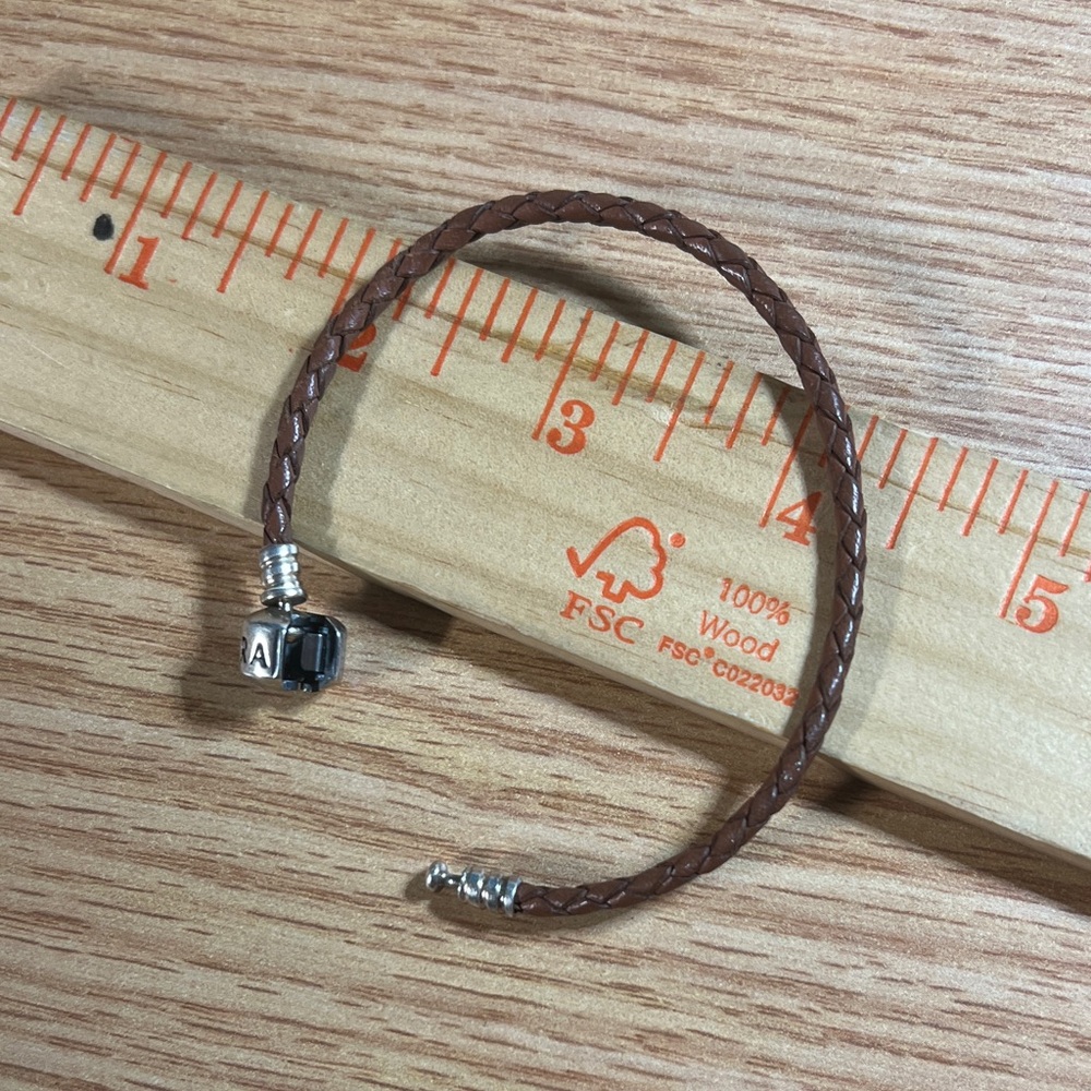 Pandora Leather Bracelet with Silver Clasp - Picture 4 of 7